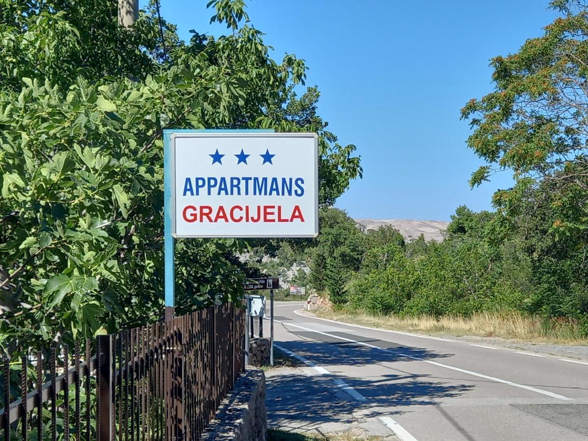 Apartmani Gracijela Karlobag Bagian luar foto