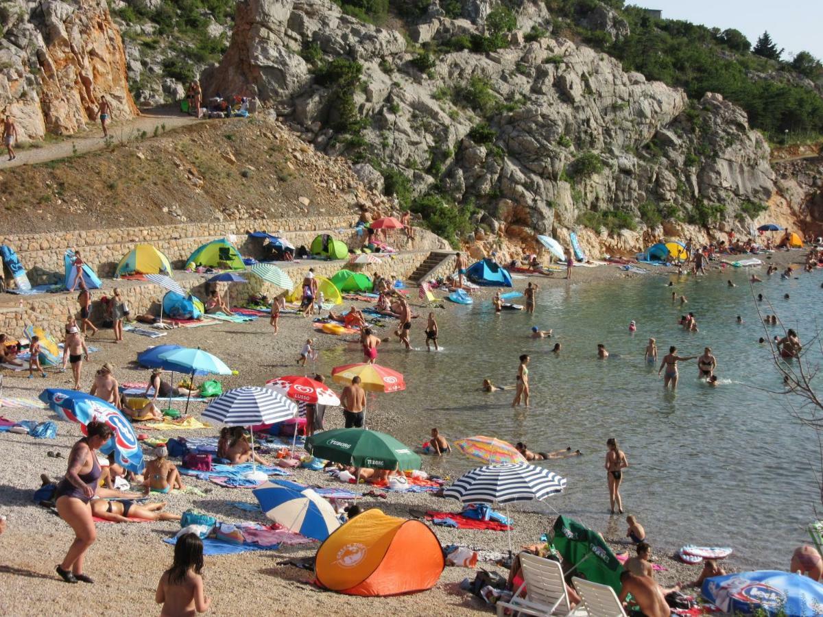 Apartmani Gracijela Karlobag Bagian luar foto