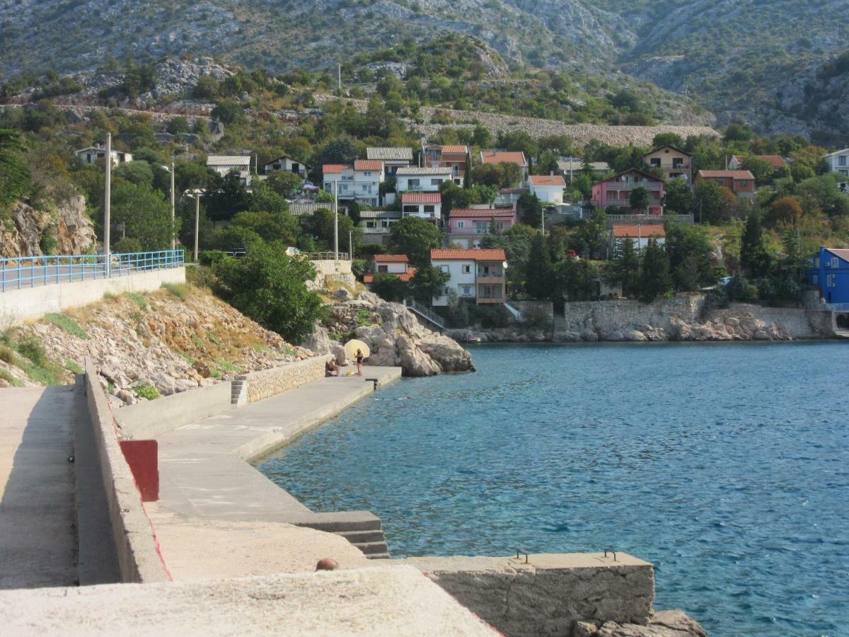 Apartmani Gracijela Karlobag Bagian luar foto