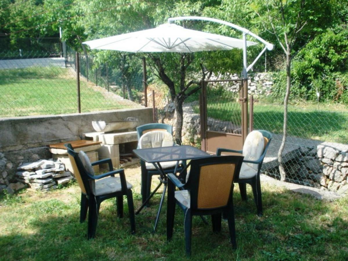 Apartmani Gracijela Karlobag Bagian luar foto