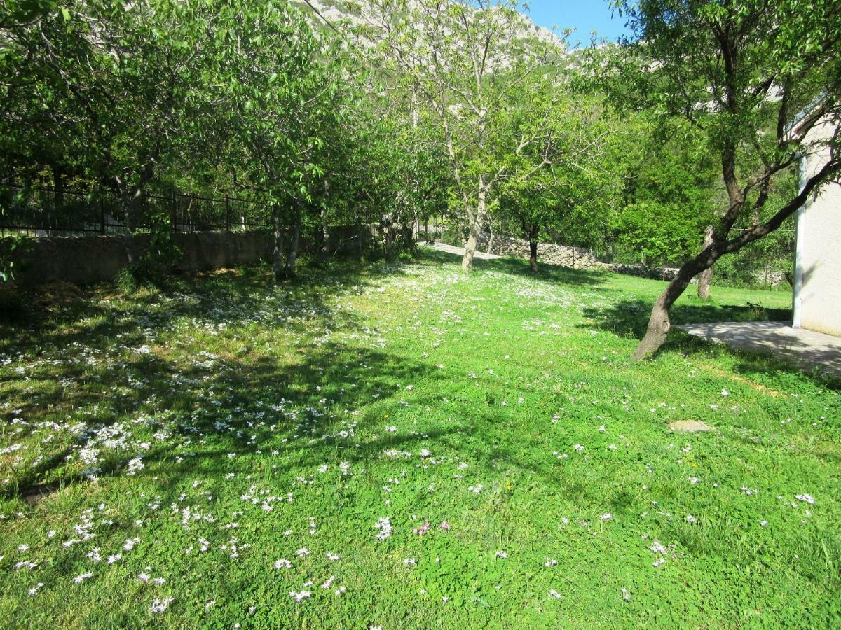 Apartmani Gracijela Karlobag Bagian luar foto